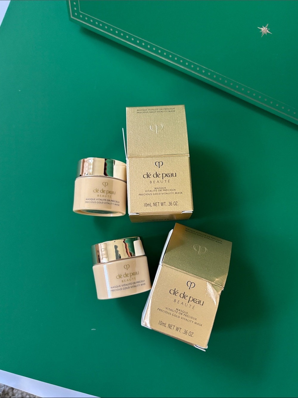 Cle de peau  Precious Gold Vitality Mask (10mlx2 jars )
